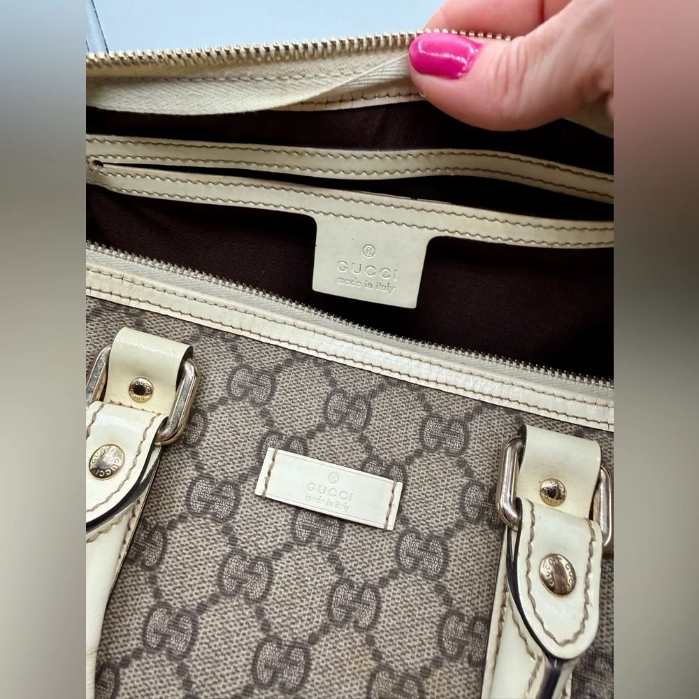 Gucci GG Supreme Joy Medium Boston Bag